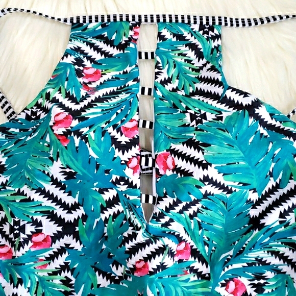 Tropical Leaves High Neck One Piece Swimsuit - Picture 3 of 8